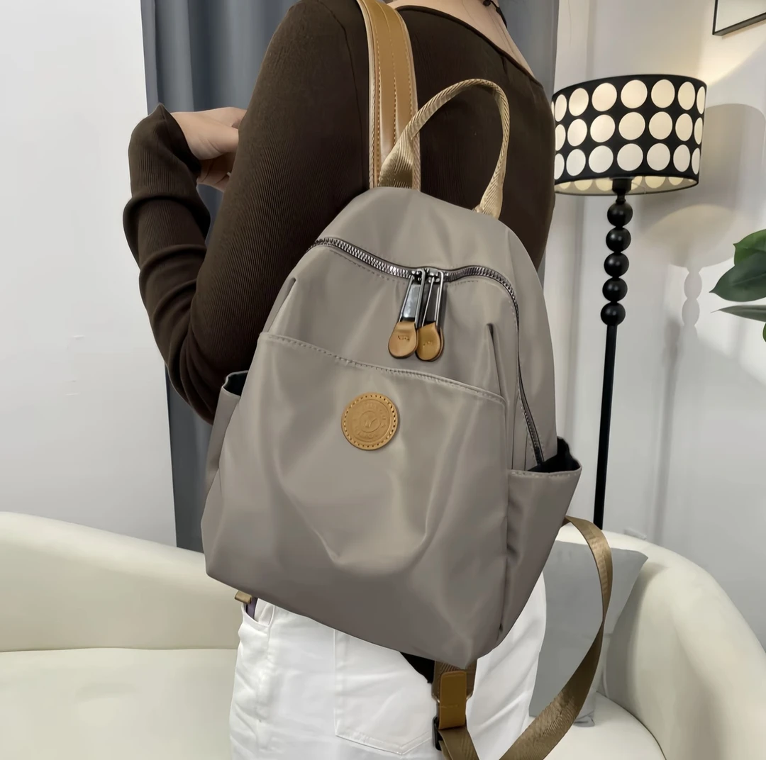 【自播】双肩包女2025新款秋牛津布时尚轻便女士白色包旅行小背包