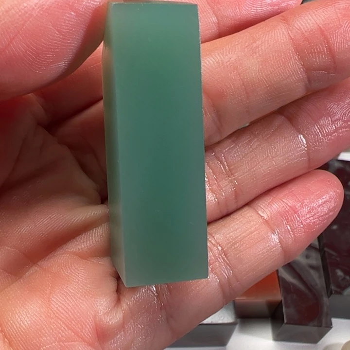 赵***k老挝石我们的确是一