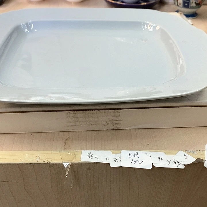 瓷片B****e哈哈哈哈哈哈哈哈哈哈