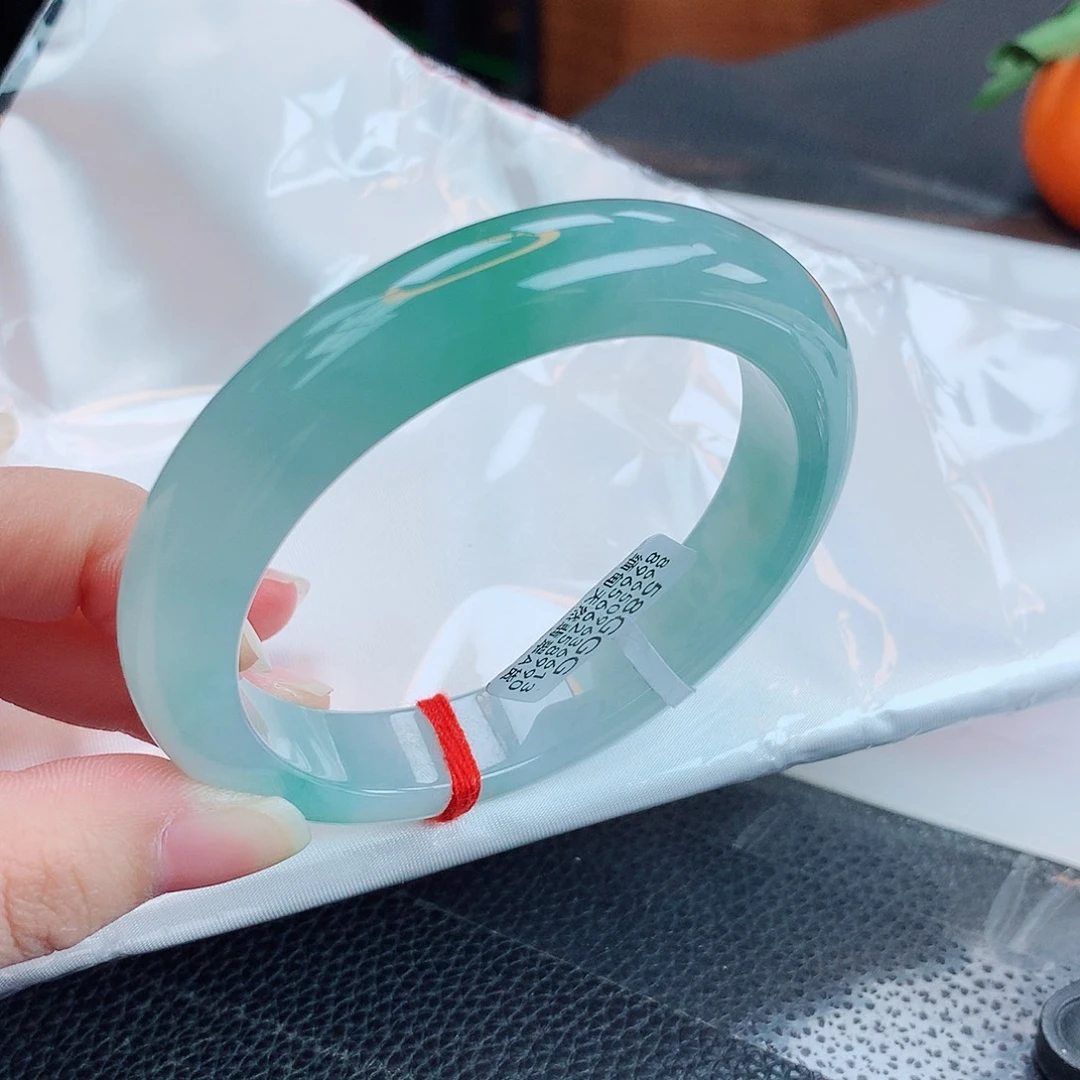 翡翠手镯未镶嵌缅甸天然翡翠a货