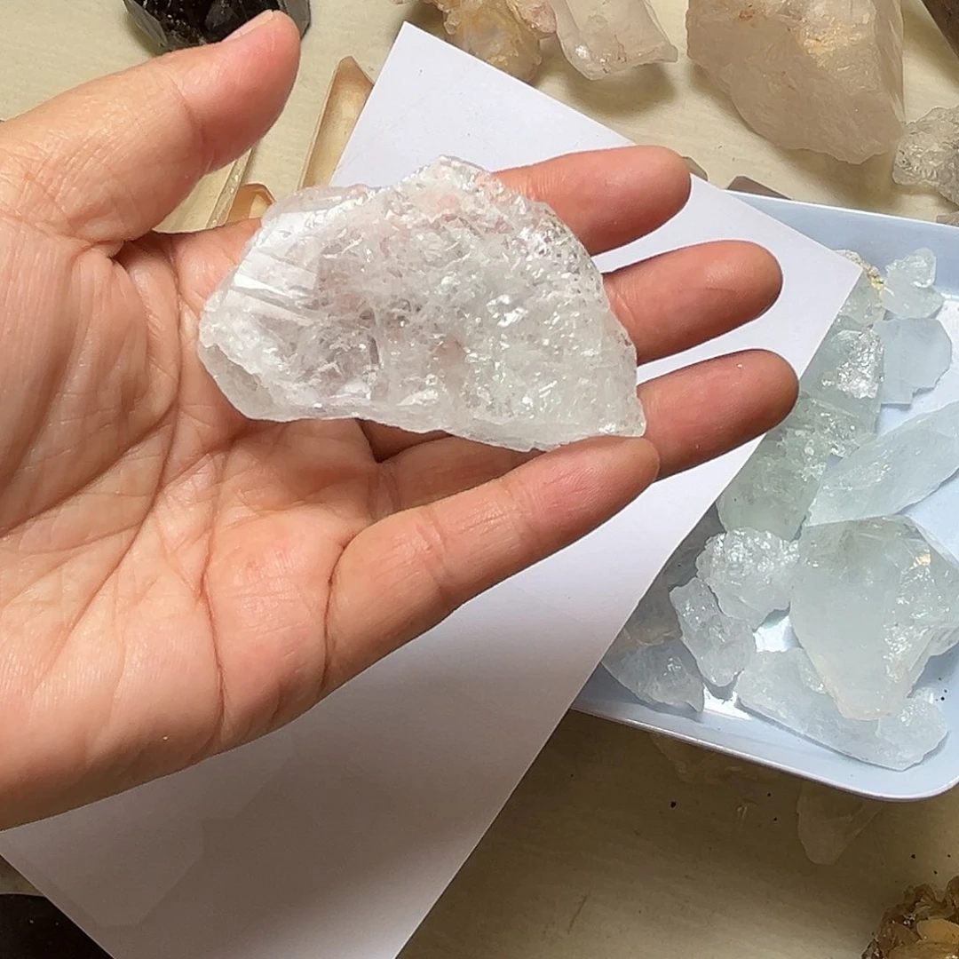 宥***i水晶珠宝半成品未镶嵌