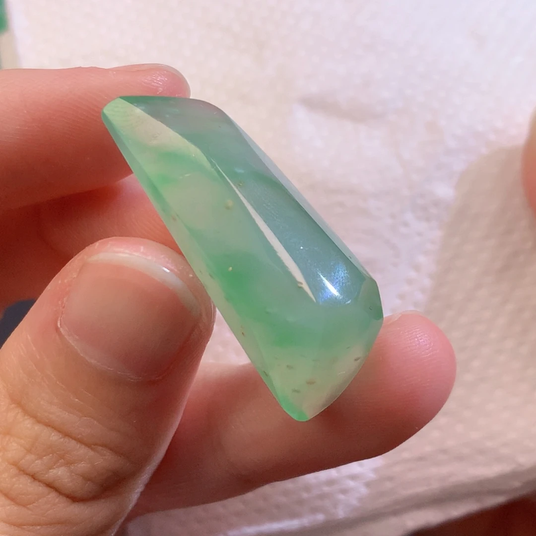 翡翠未镶嵌吊坠(不含链)385