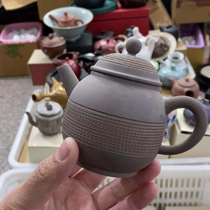 陶瓷艺术品及陶瓷壶