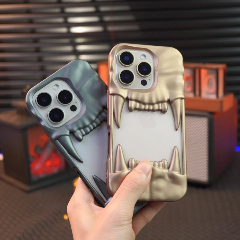 适用iPhone16promax手机壳个性镂空怪兽新款苹果12/13/14/15软套