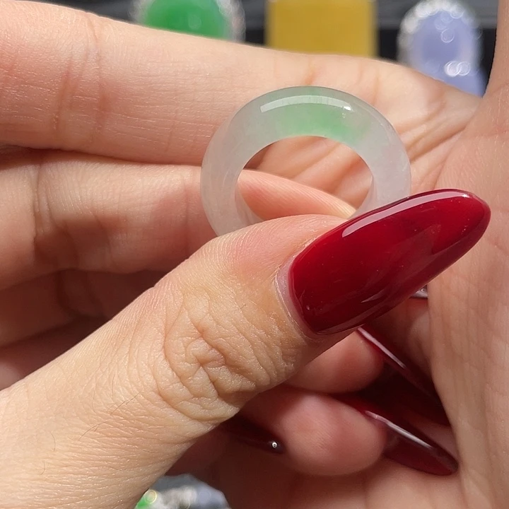 翡翠未镶嵌颈饰翡翠未镶嵌