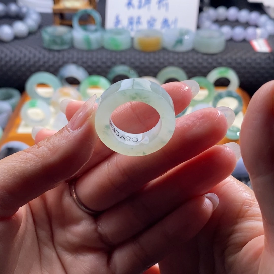 定制翡翠未镶嵌14-18圈口