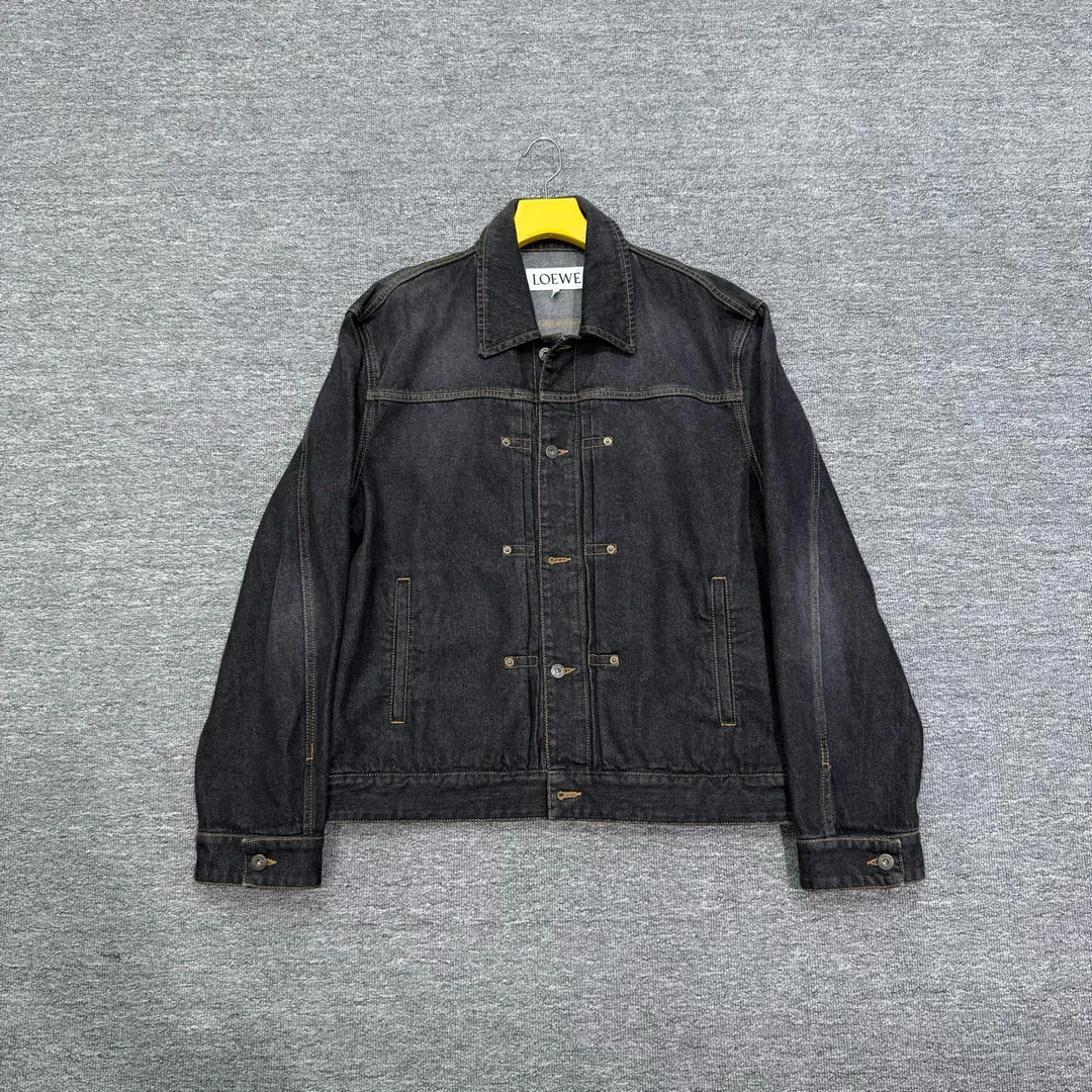 全新未使用 LOEWE/罗意威 罗意威/新款压花牛仔夹克/秀款50