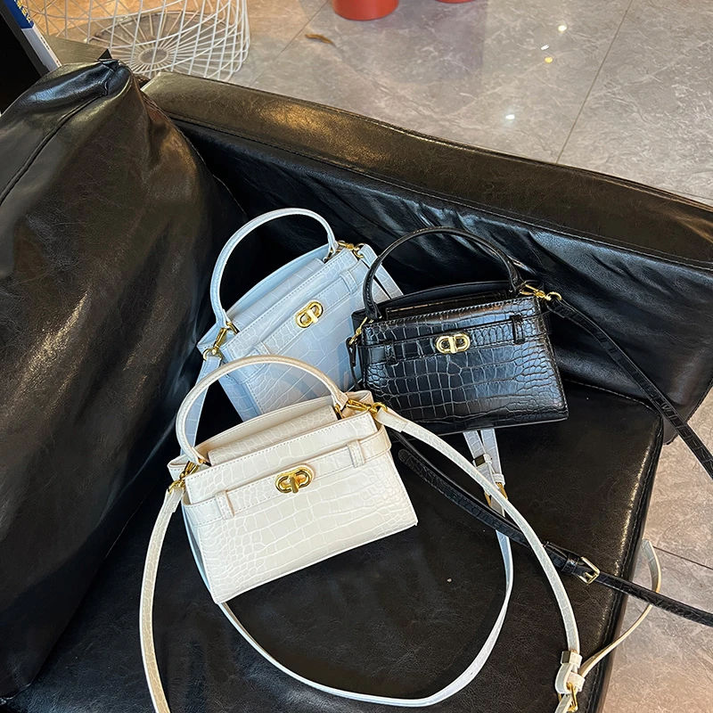 【心动循环】2025气质百搭简约单肩腋下包小众手提气质OL通勤斜挎包