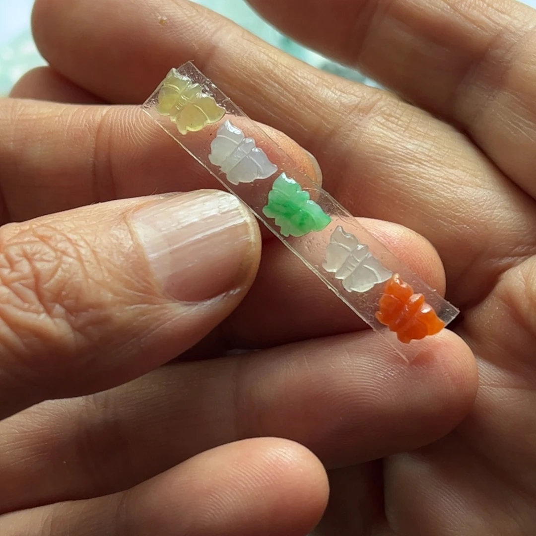 定制翡翠未镶嵌蝴蝶