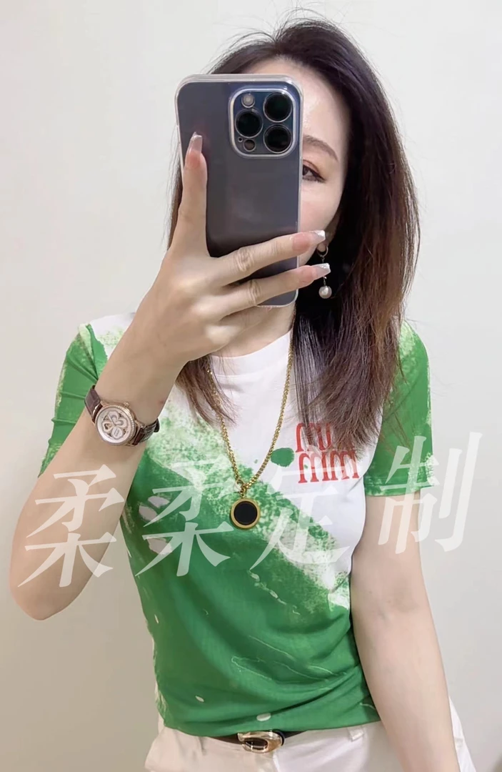 【柔柔推荐】2024时尚百搭修身圆领短袖上衣9888