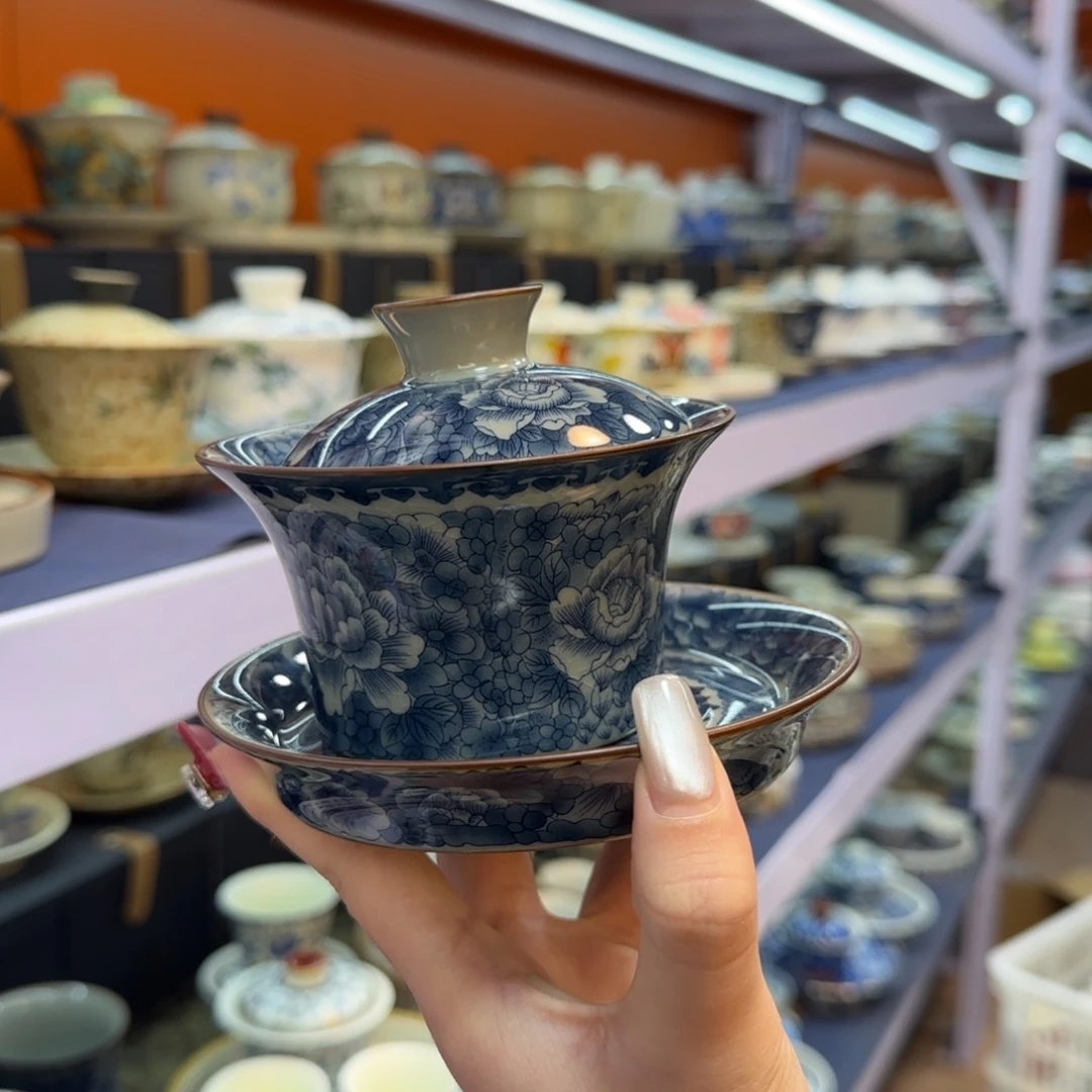 我在外面吃饭呢你在哪了我