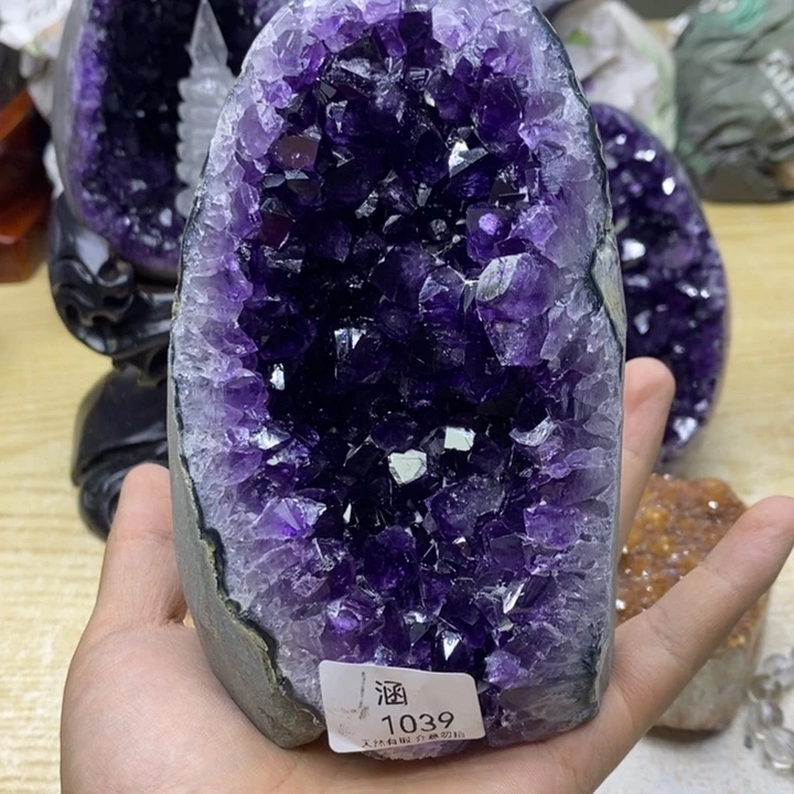 未镶嵌紫晶大型摆件（非配饰）