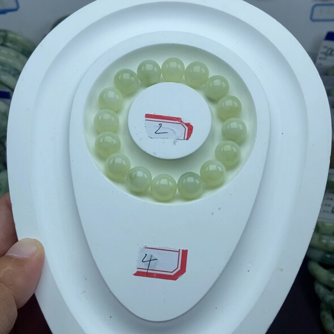 未镶嵌蛇纹石玉手链