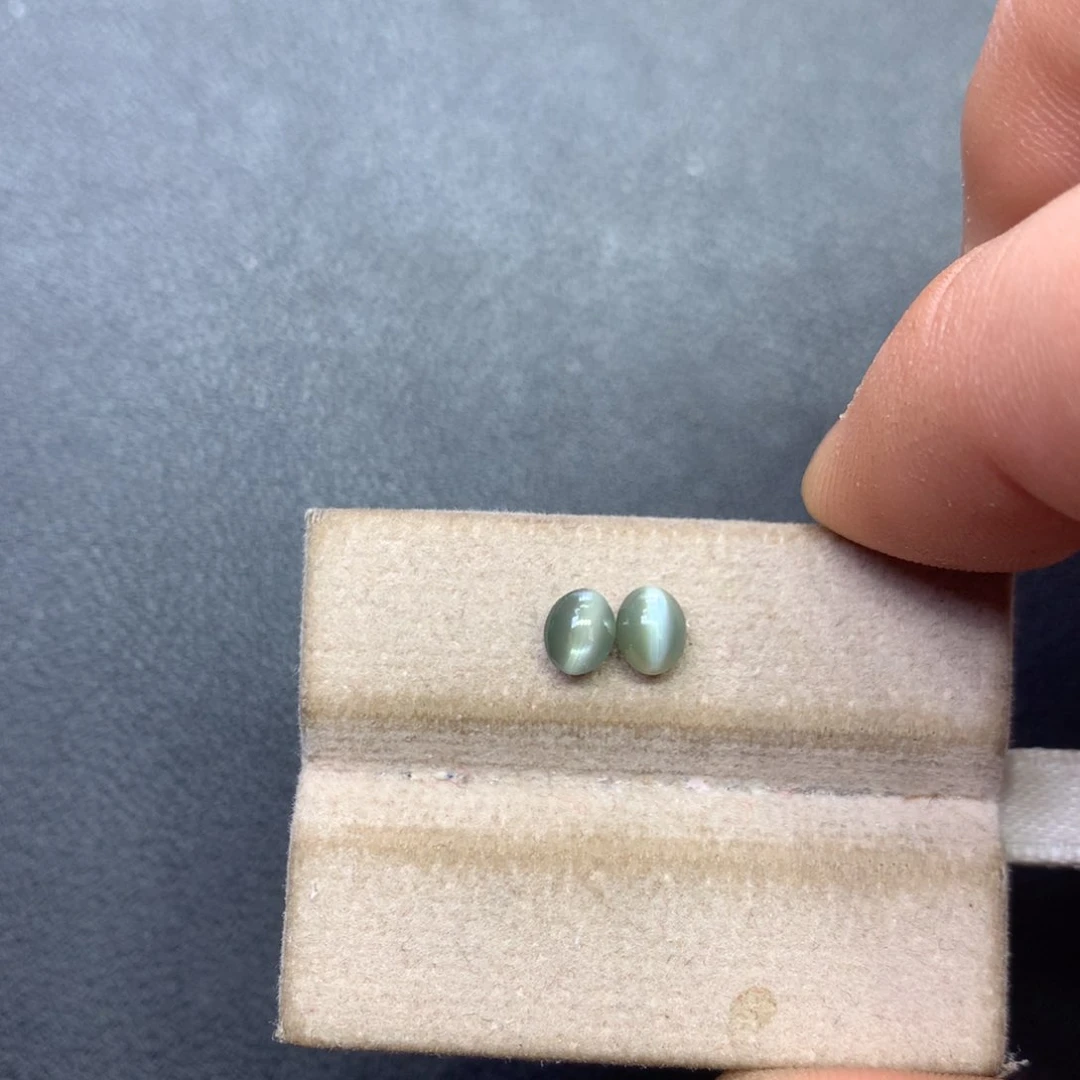 变石猫眼裸石未镶嵌1.44ct亚历山大变色猫眼