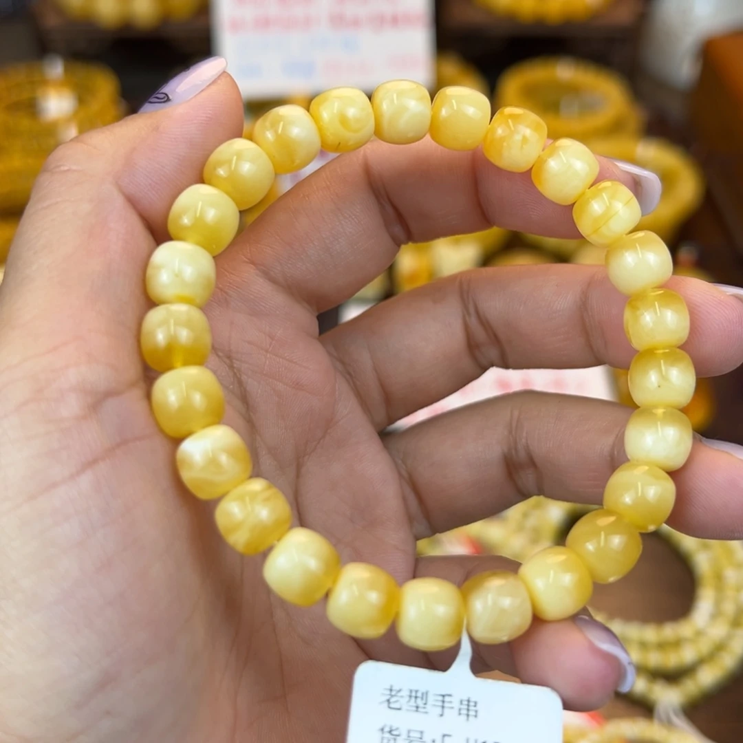 琥珀裸石未镶嵌kjnnnbbnnn