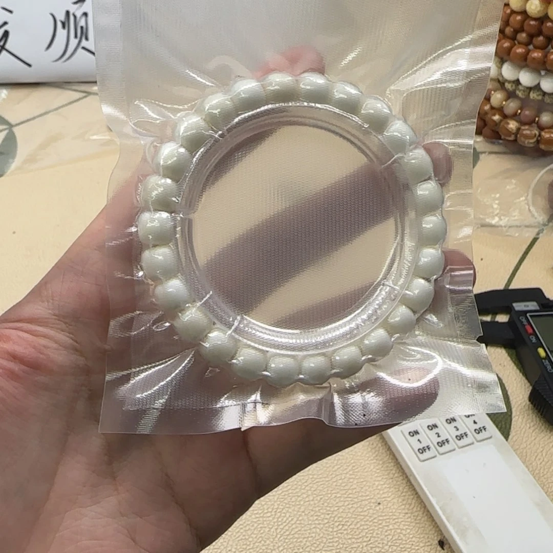 白玉菩提手串白色701
