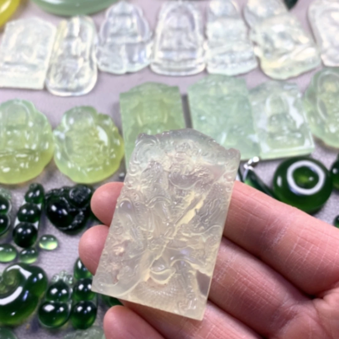 【闪购商品】蛇纹石玉吊坠未镶嵌