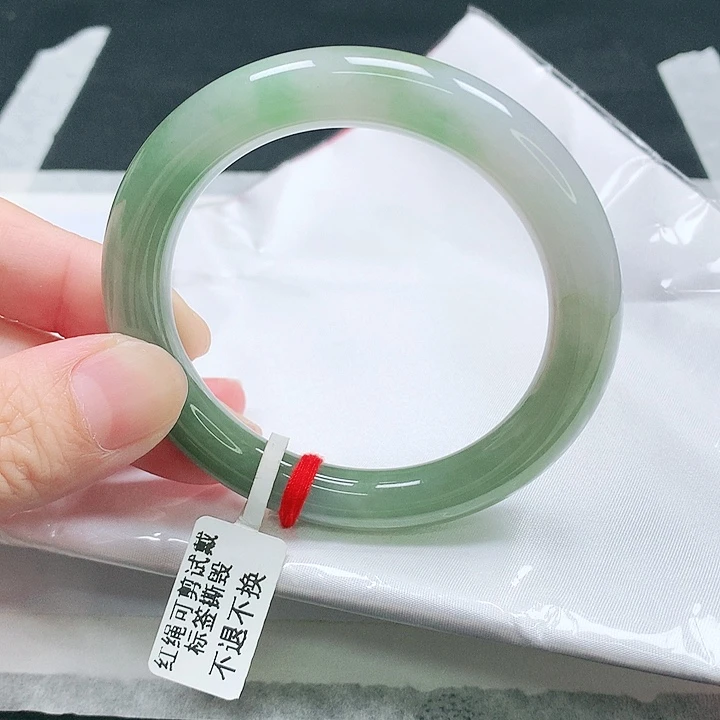 翡翠未镶嵌手镯圆条55