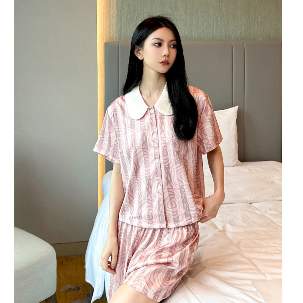 春秋夏季长袖带胸垫一体可爱女士绉布家居服