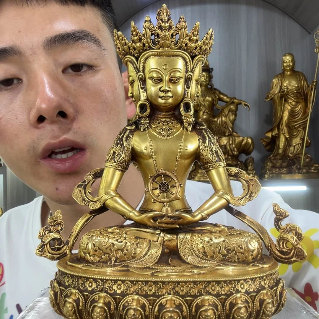 文***武佛像的造型和造型都很精美