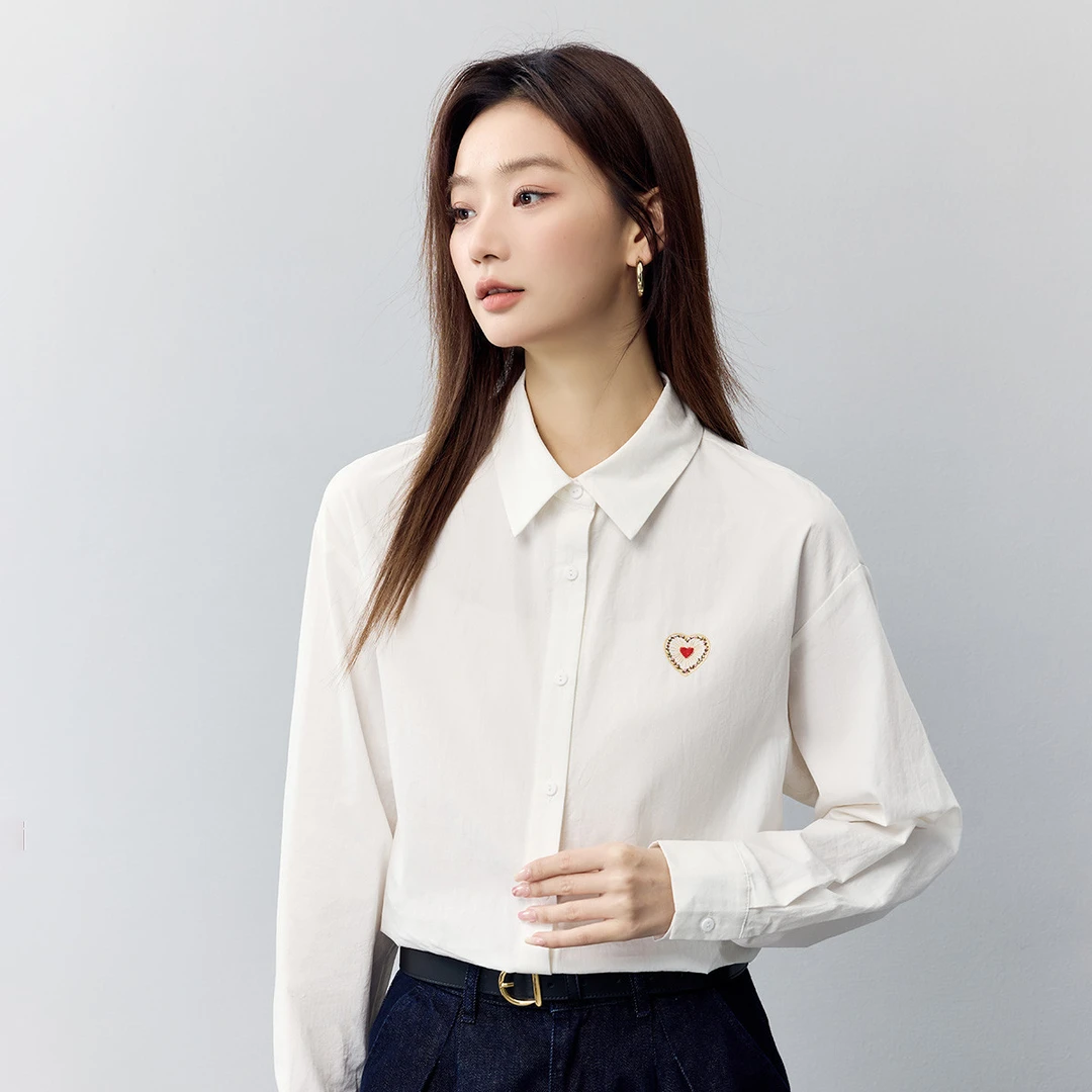 茵曼纯棉爱心绣花长袖衬衫女2025春季通勤简约百搭减龄叠穿衬衣