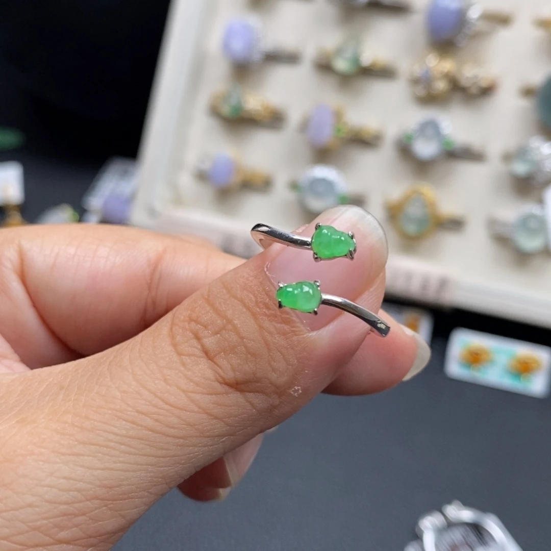 翡翠银S925镶嵌戒指有纹