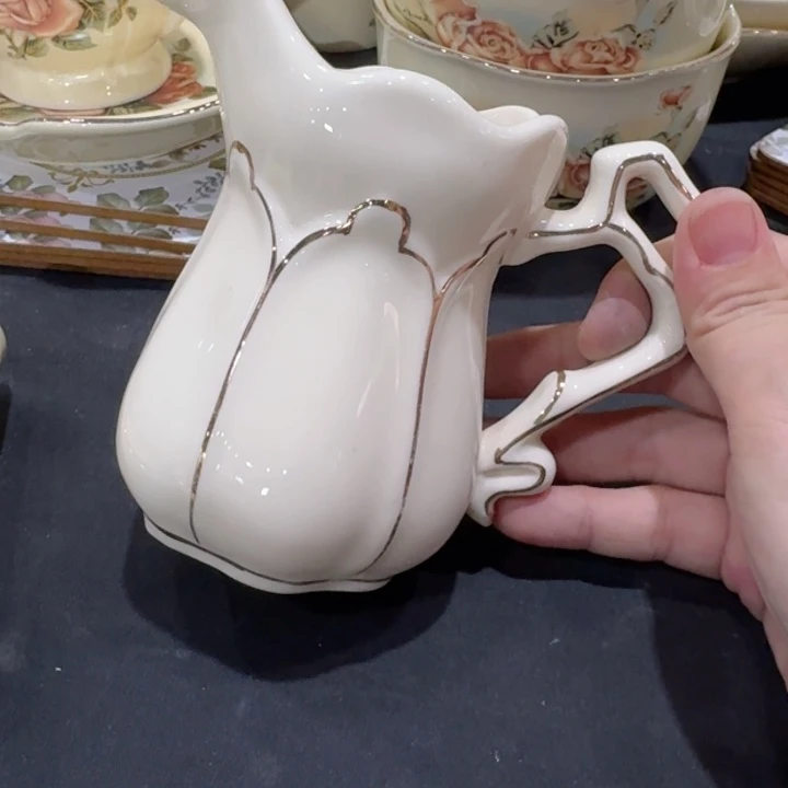 陶瓷1个。11111111111111111111