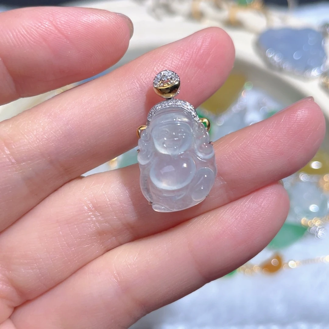 翡翠颈饰18K金镶嵌翡翠