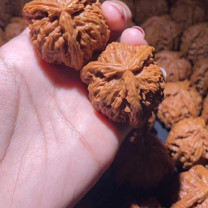 華***洋桃核吊坠小妹拼接三棱