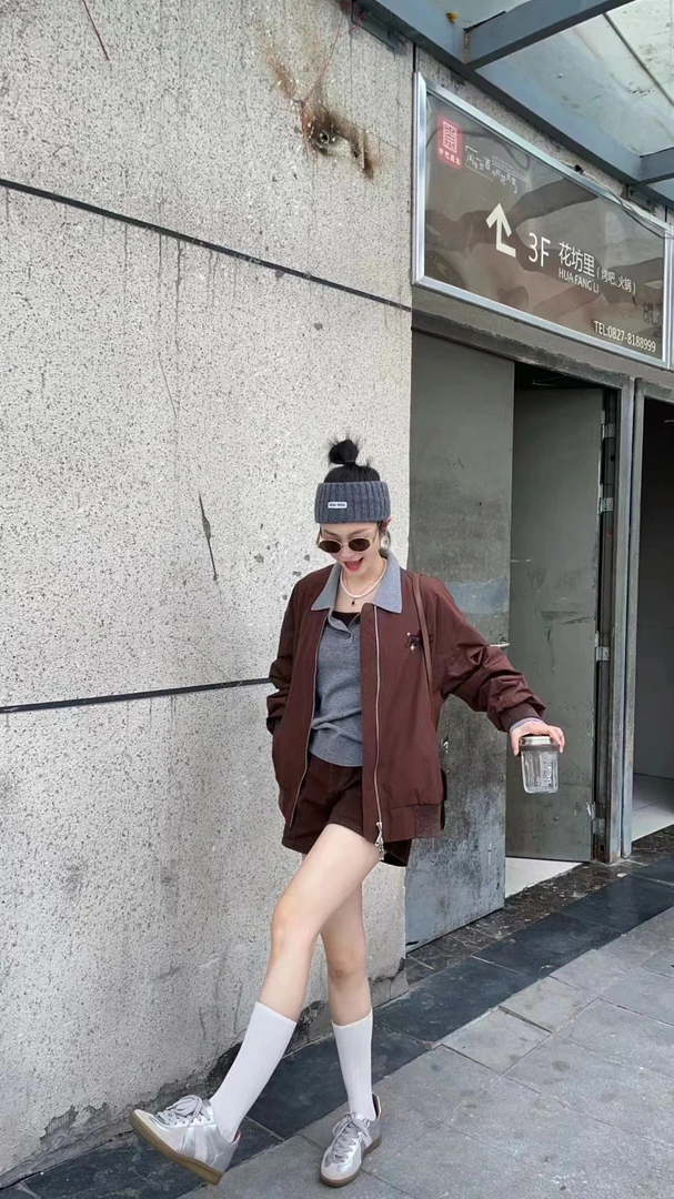 俪妍LIVELY·YAN时尚棒球棉服运动复古潮流美式ins