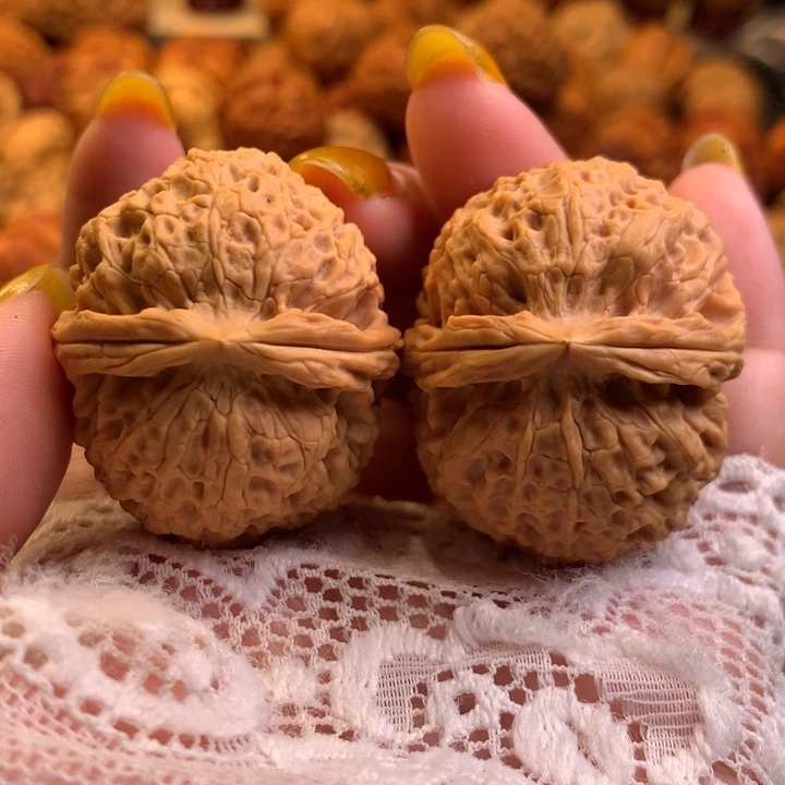 文玩核桃吊坠13哦哦哦哦