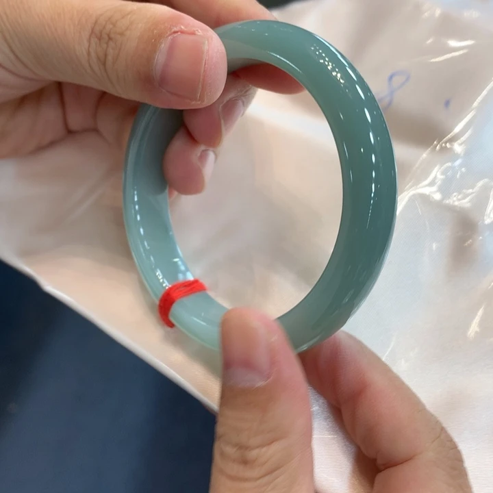 翡翠未镶嵌手镯手镯