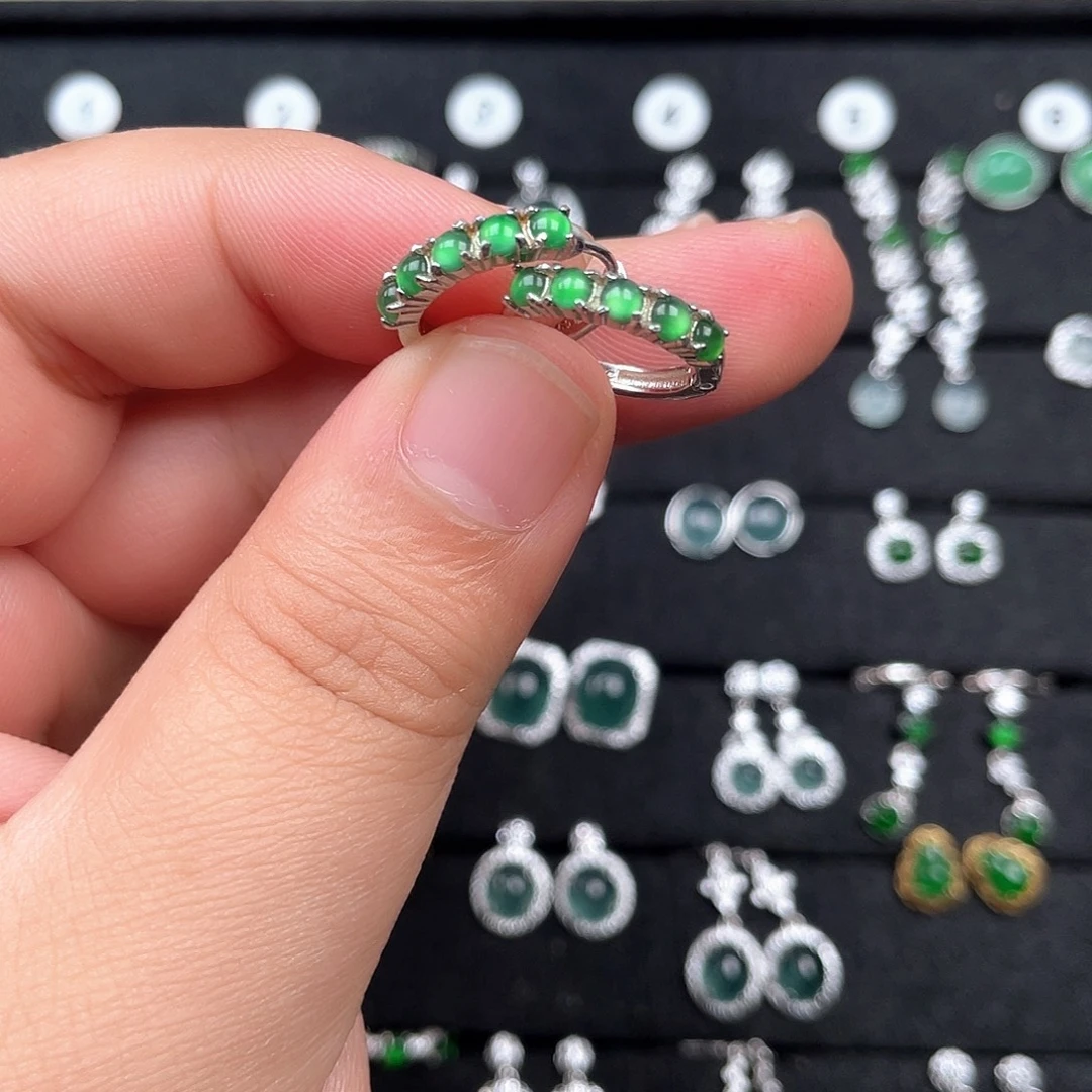 牛***王翡翠银S925镶嵌耳饰Oooooooo