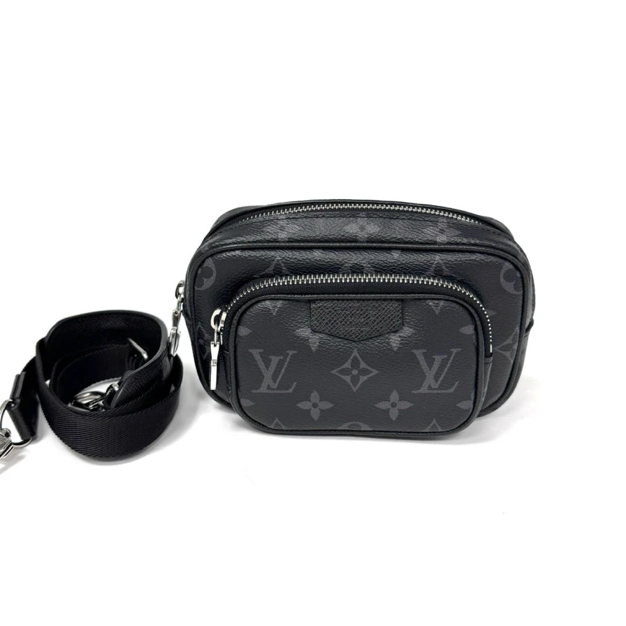 99新 LouisVuitton/路易威登 经典时尚黑老花胸包斜挎包 尺寸15/9