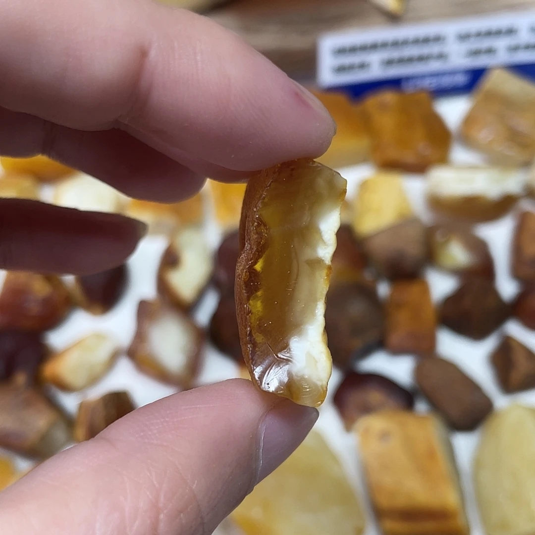 定制琥珀未镶嵌原矿琥珀