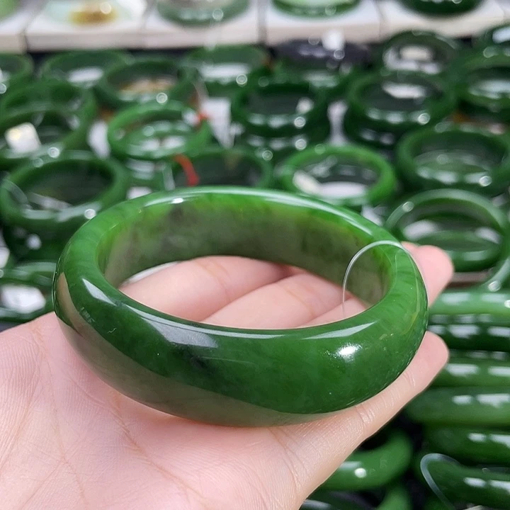 和田玉（碧玉）手镯未镶嵌