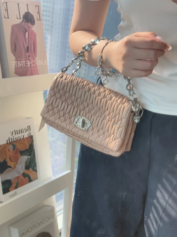 95新 MIU MIU/缪缪 复古小包包晚宴包斜跨包轻奢编织包