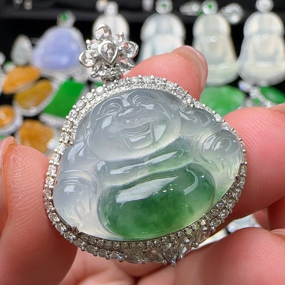 颈饰18K金镶嵌翡翠天然翡翠