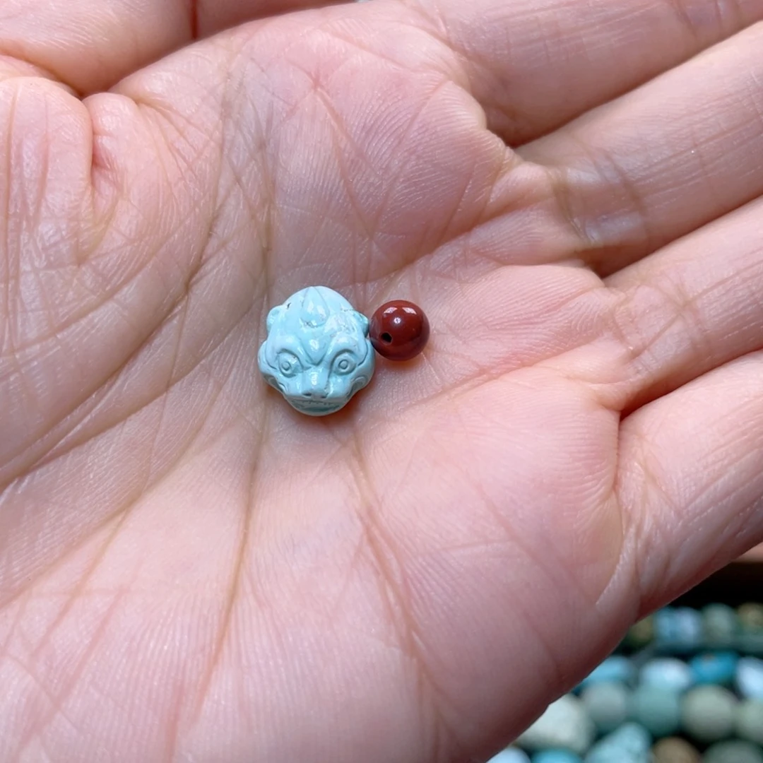 南红玛瑙配饰未镶嵌?**宝
