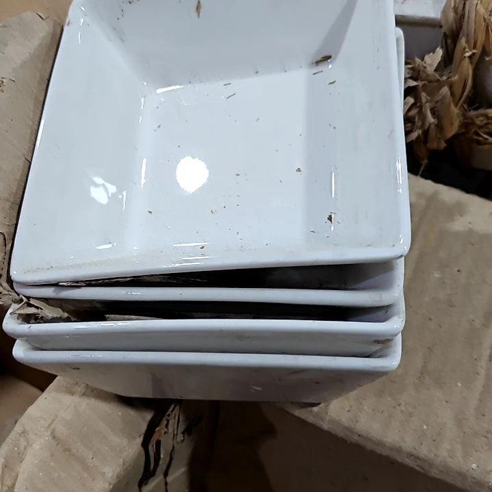 瓷片陶瓷盘子碗啥都有