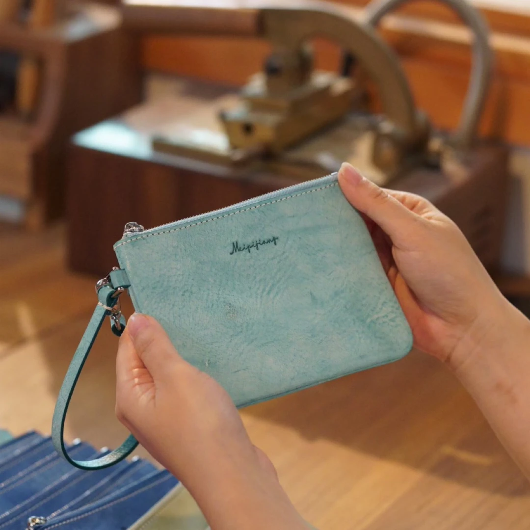 阿拉斯加零钱包 植鞣牛皮彩色真皮时尚休闲百搭复古