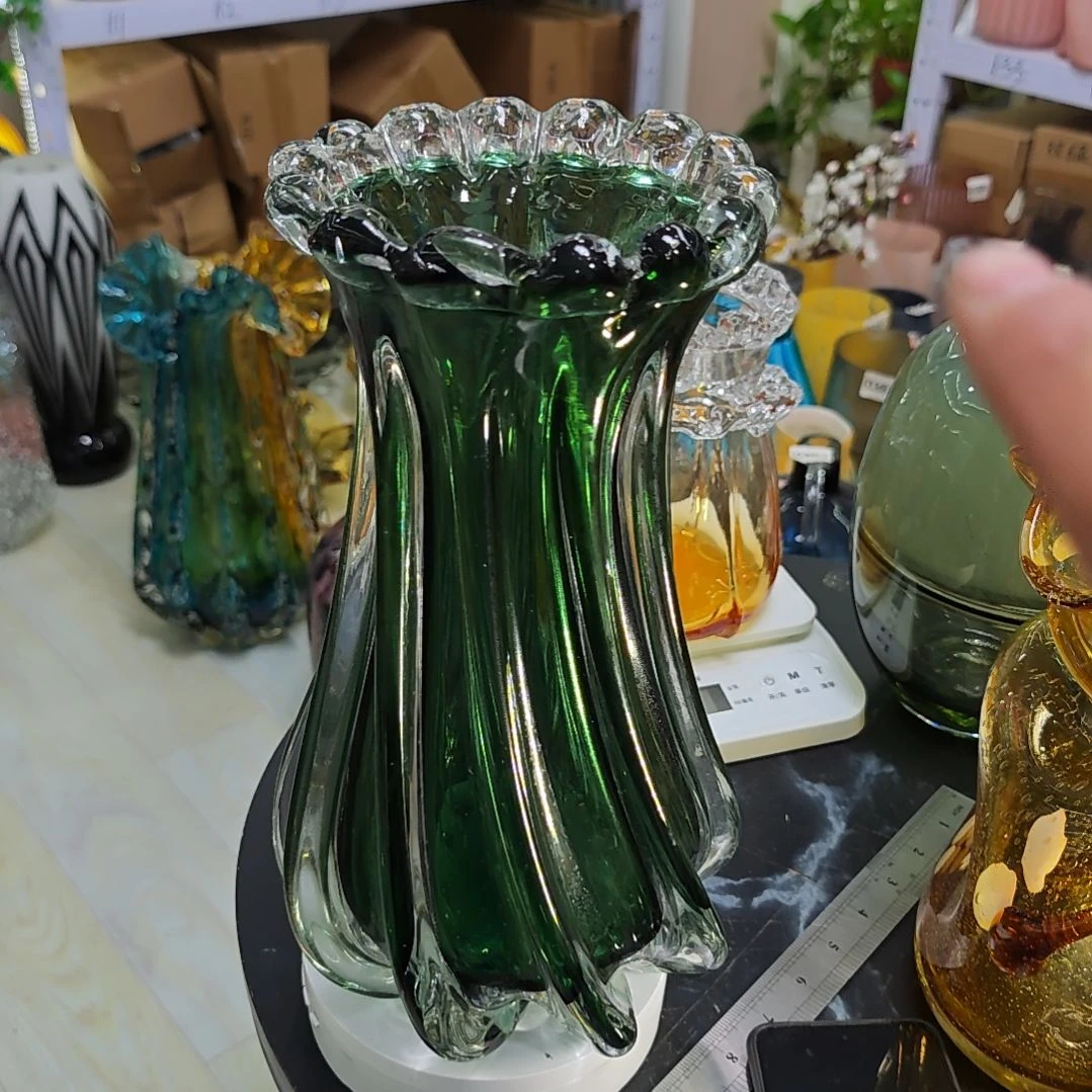 高30口11琉璃造型花瓶