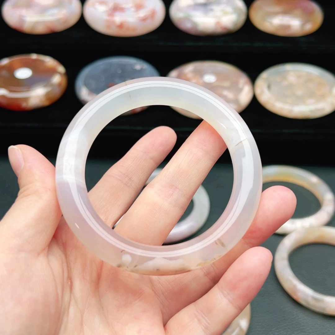 玛瑙/玉髓手镯未镶嵌别*我57