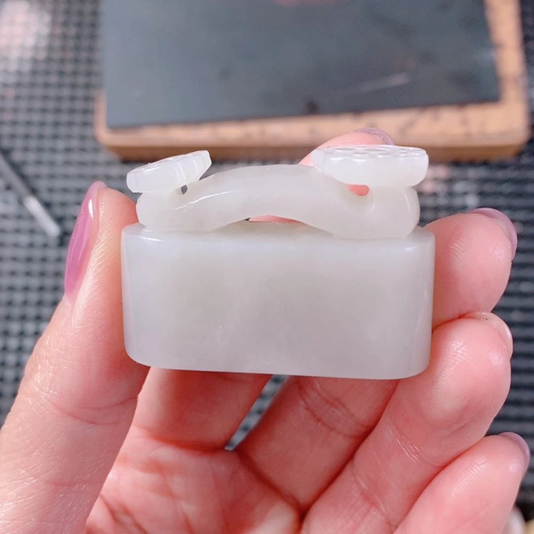 恭***老挝石现场直播手工制作