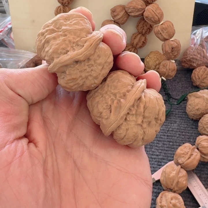 文玩核桃把件蛤蟆头连手对儿不退换