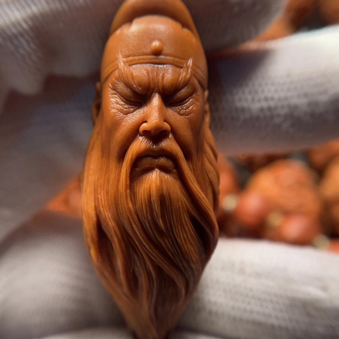 橄榄核吊坠✨****?核雕关羽