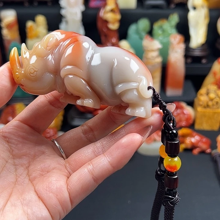 寿山石五彩芙蓉石