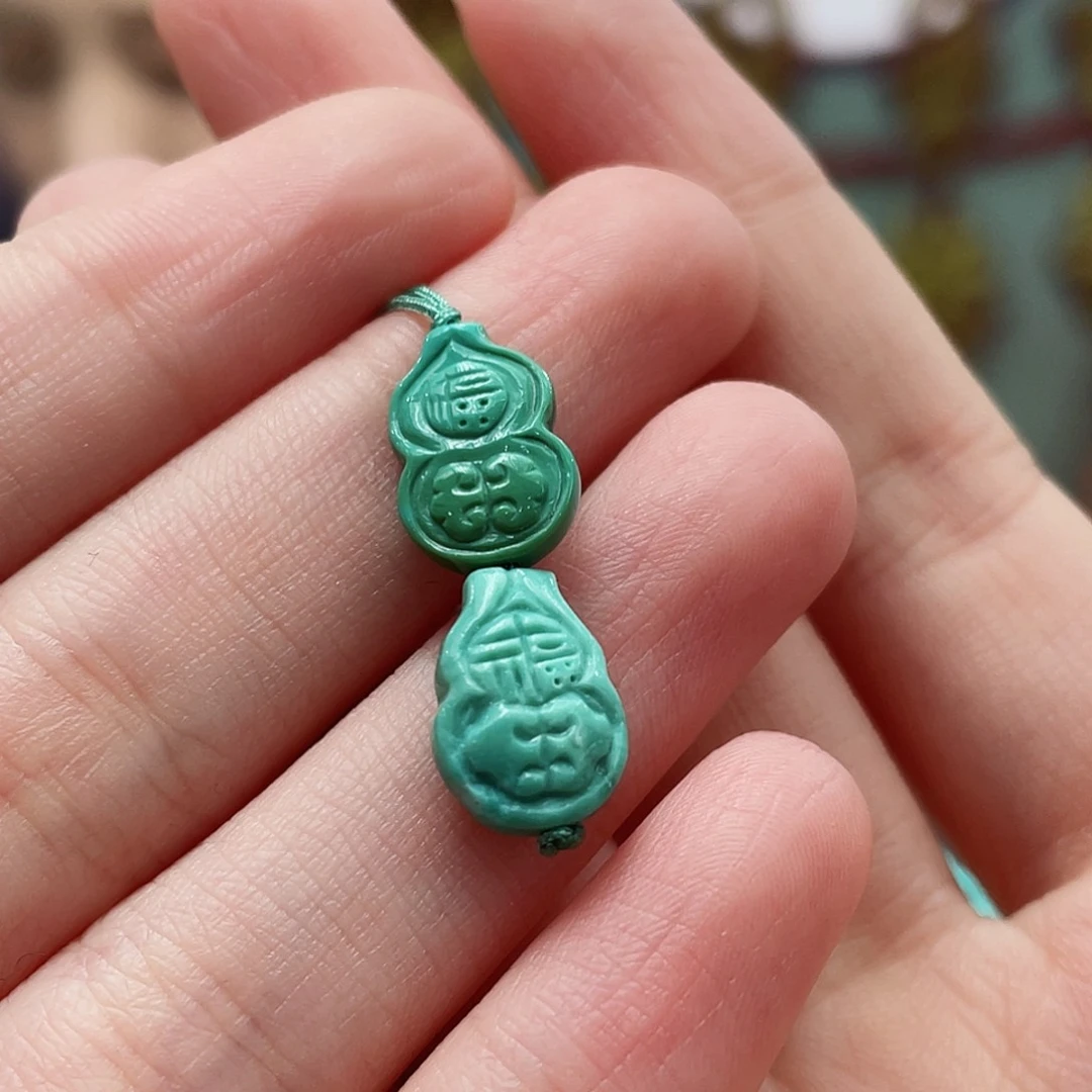 绿松石颈饰未镶嵌