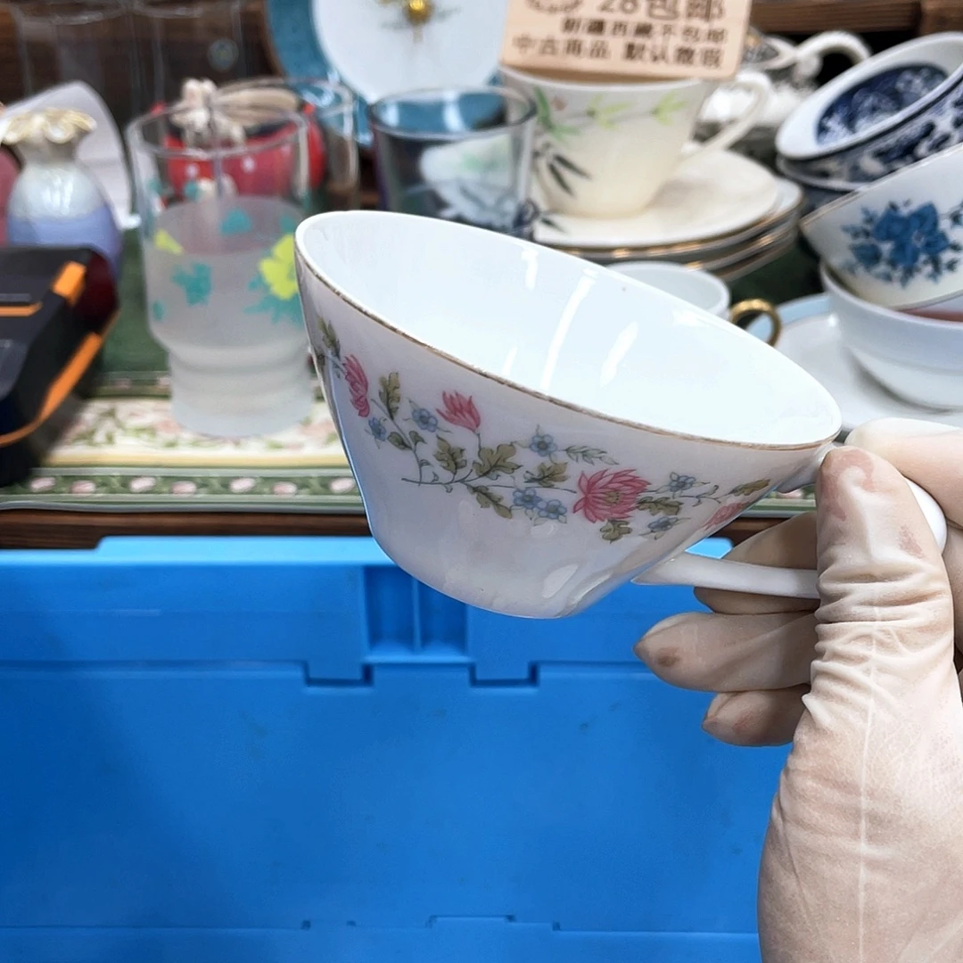 以***园鹿屋家的美丽咖啡杯