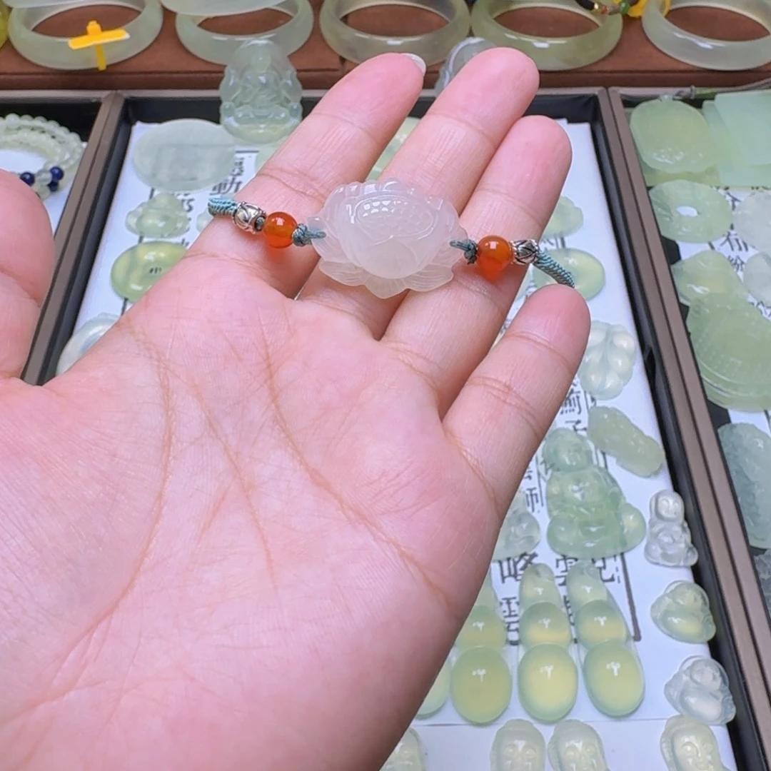 未镶嵌蛇纹石玉手链